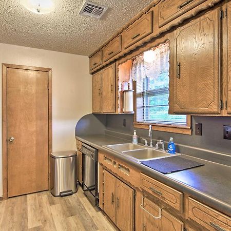 Quiet Clayton Home With Mountain Views 4 Mi To Lake! Exterior foto